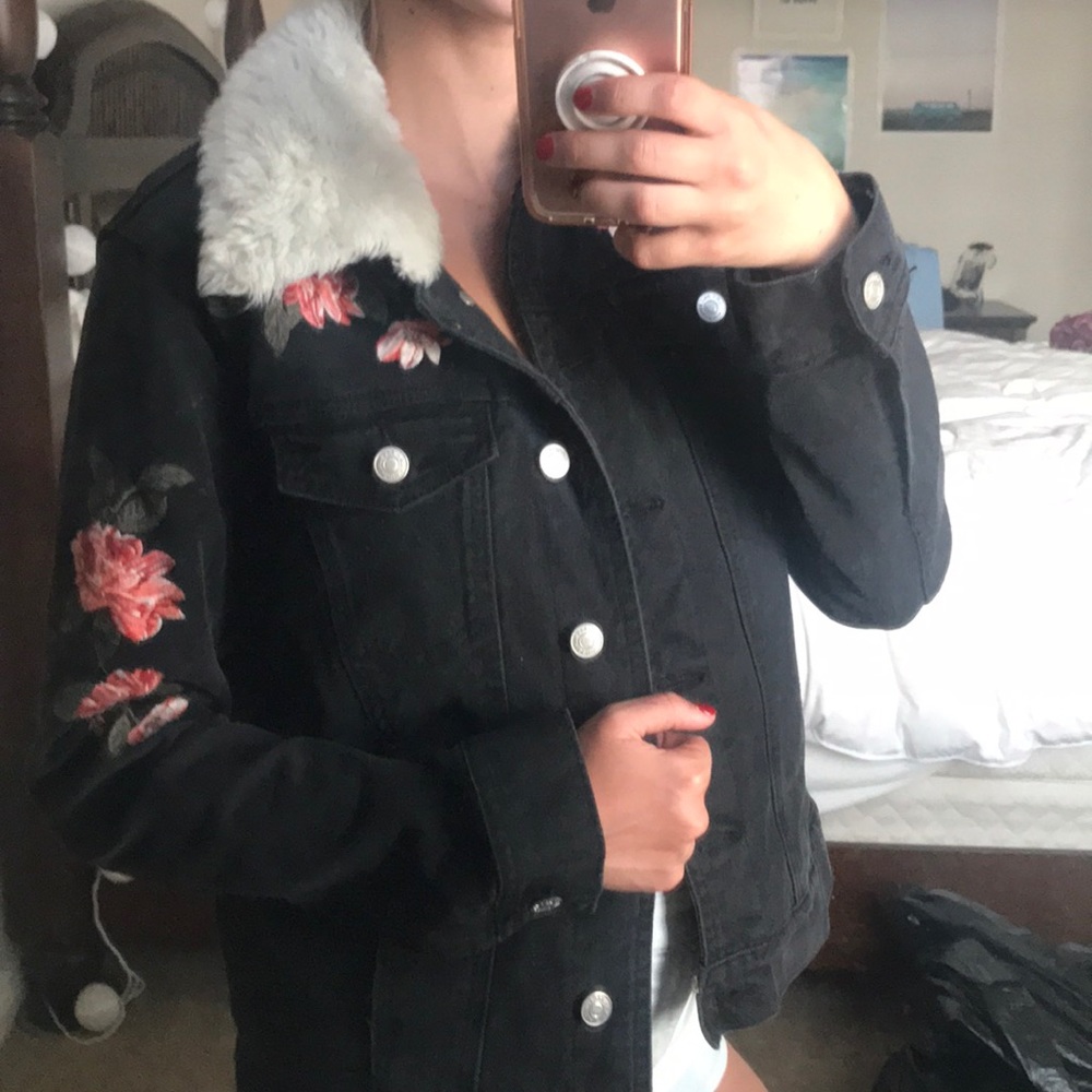 PAC SUN black jacket with fur inside